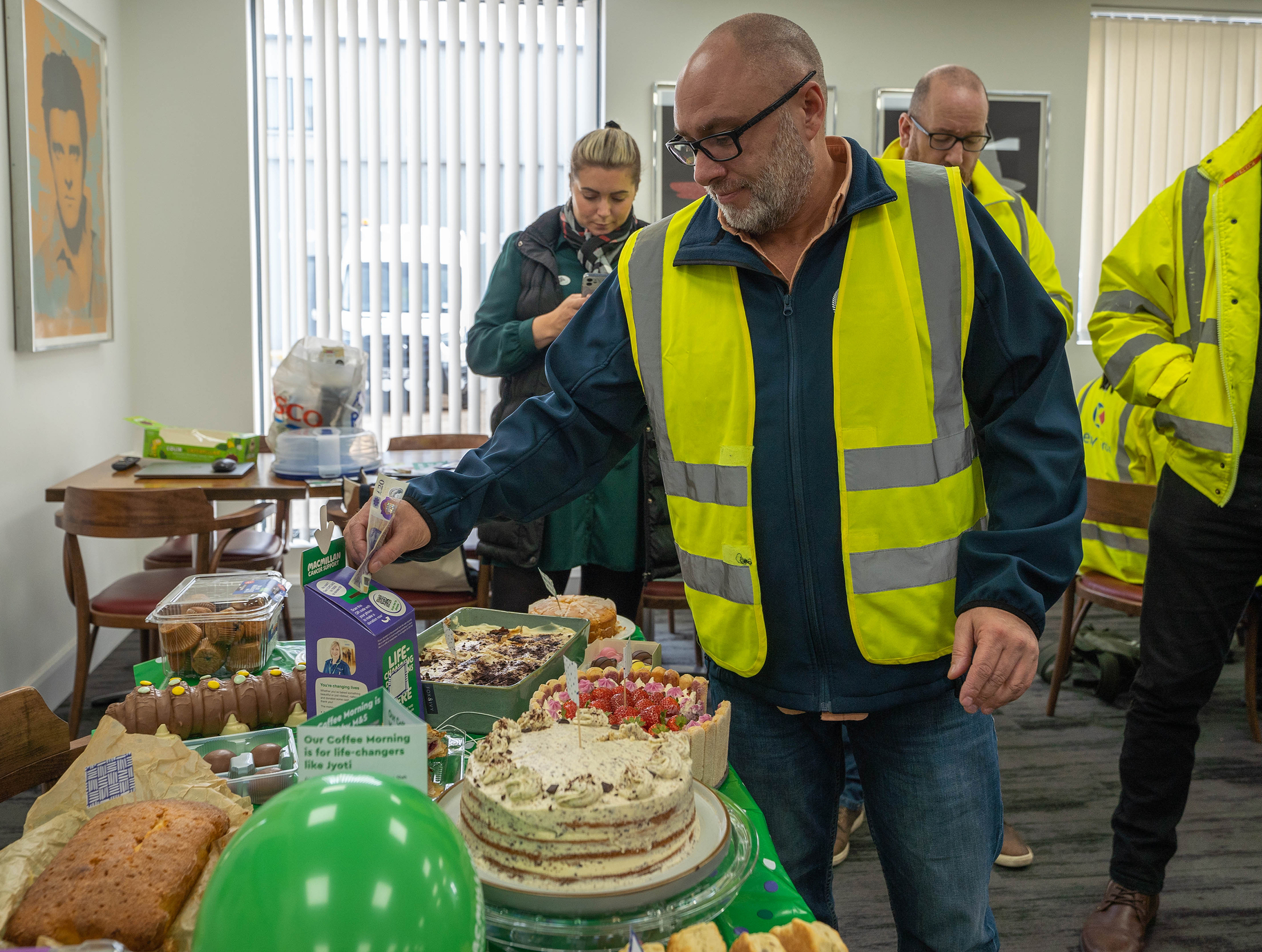 Kelly Group Hosts Macmillan Coffee Morning 2022