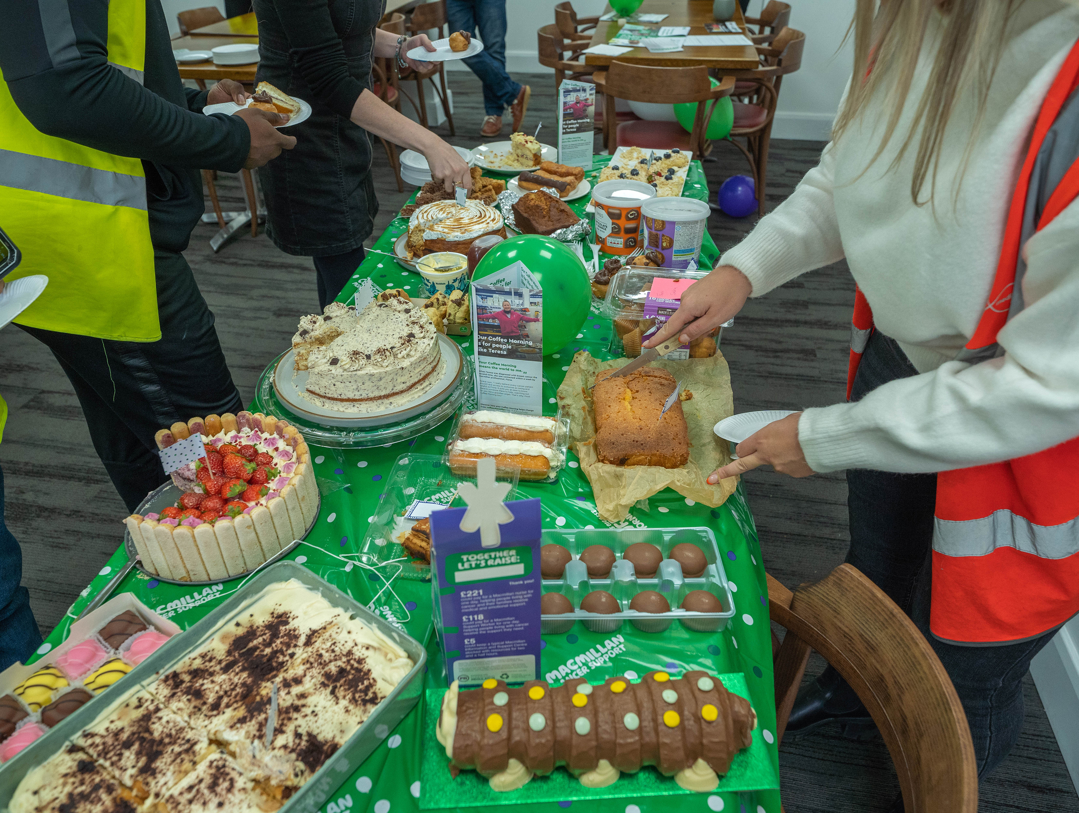 Kelly Group Hosts Macmillan Coffee Morning 2022